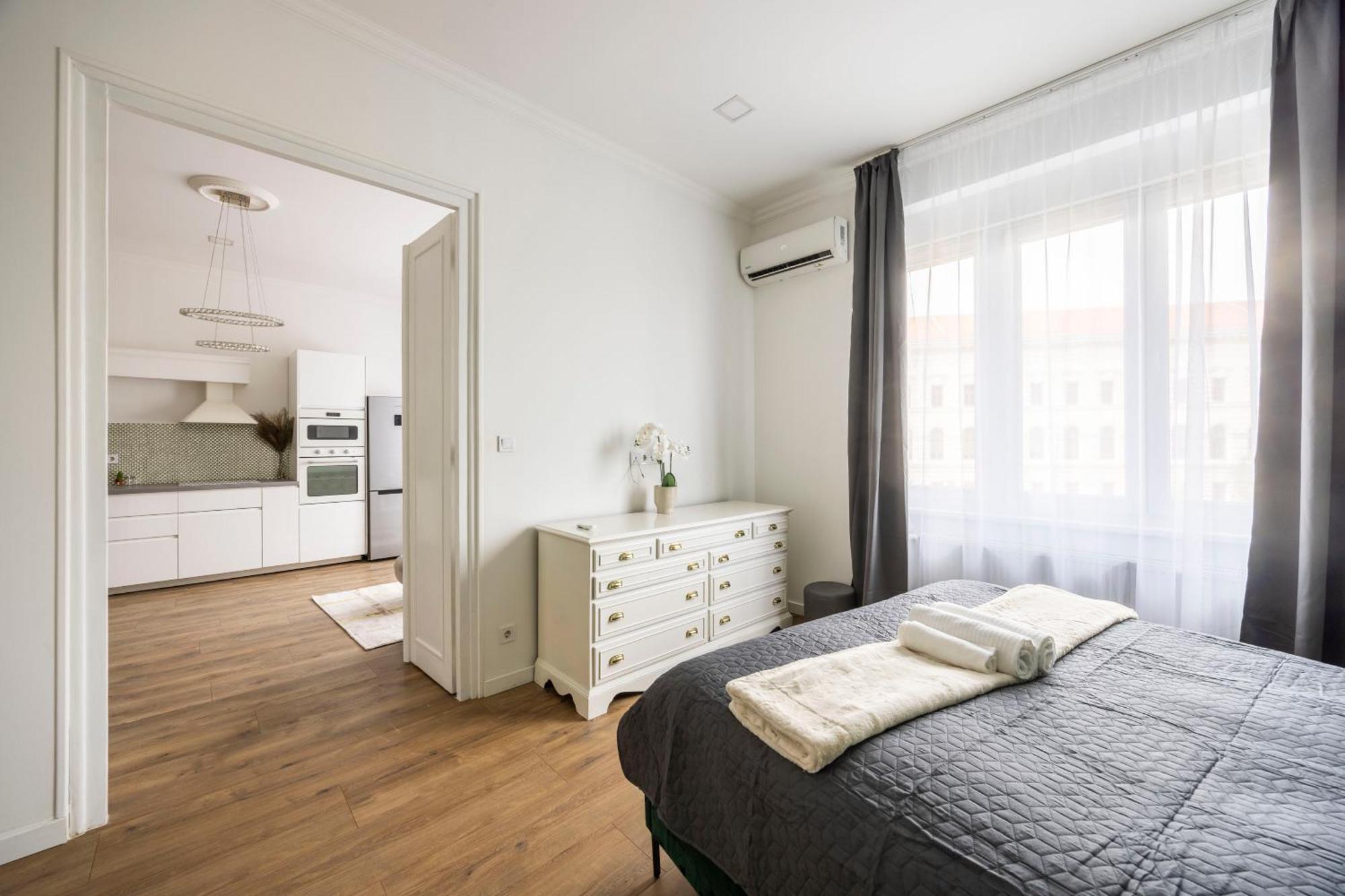 Luxy Central Spacious & Cozy Residence With Balcony Budapeste Exterior foto